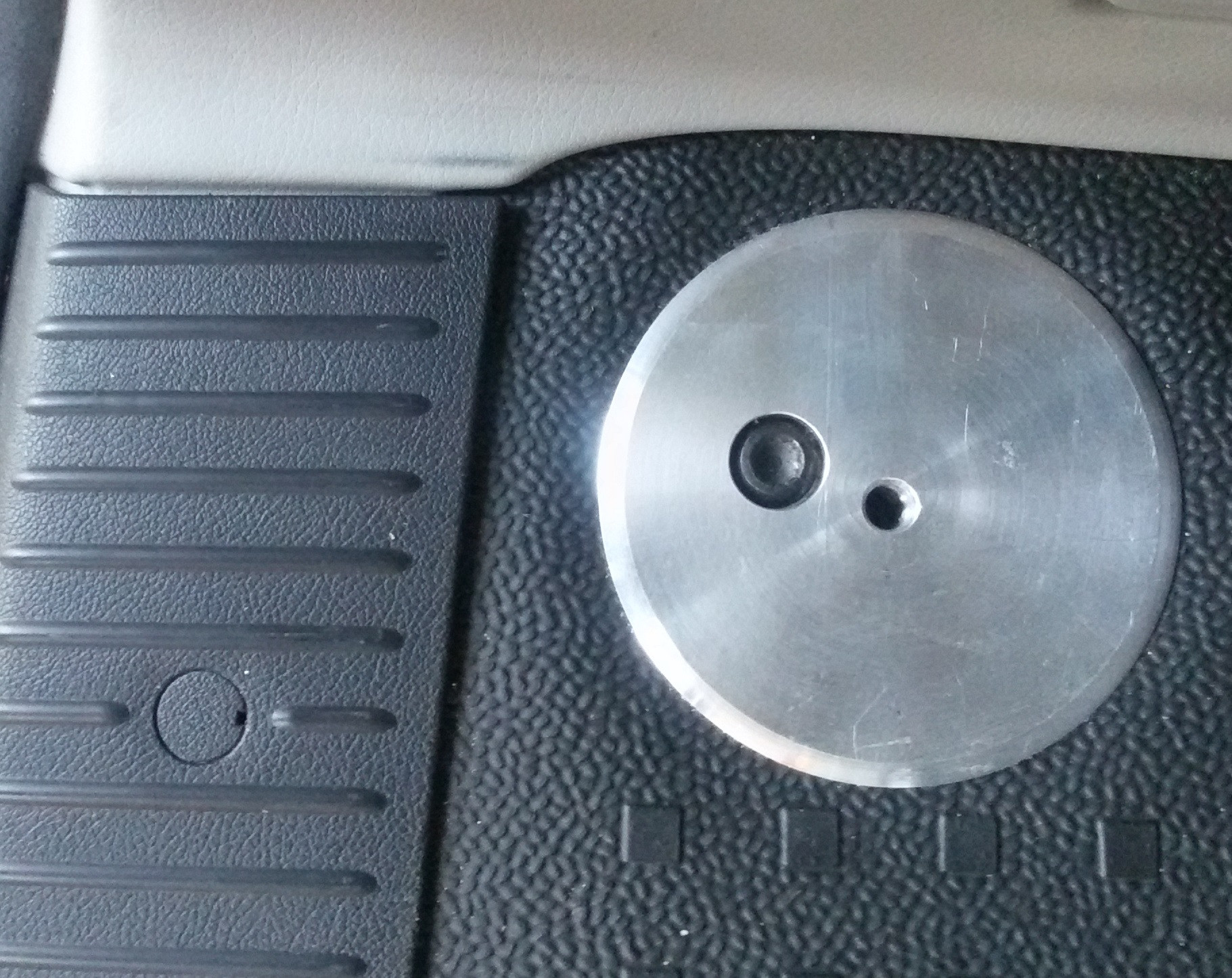 SH Zurrösenadapter für Ladeflächenumbau, für Volkswagen VW Bus T5/T6/T6.1